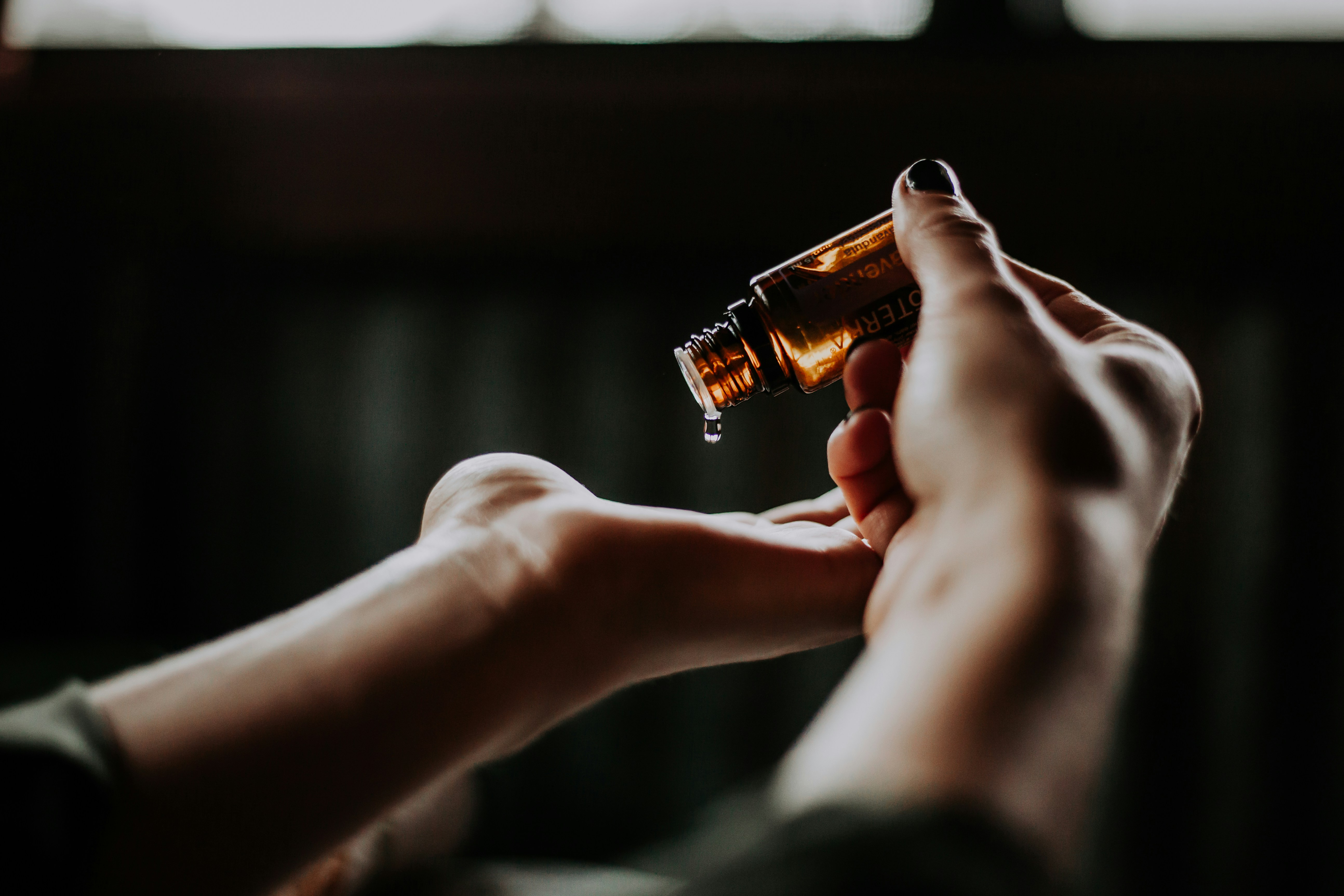 Aceites esenciales para un masaje relajante
