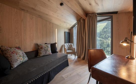 JUNIOR SUITE MARC