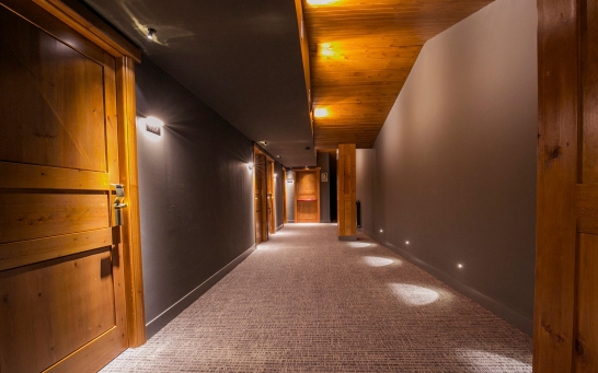 PASILLO HOTEL